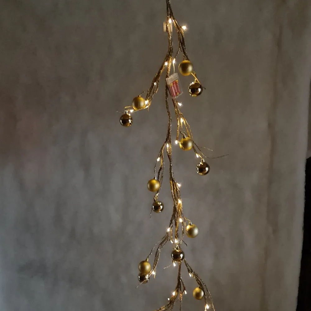 Gold bauble garland