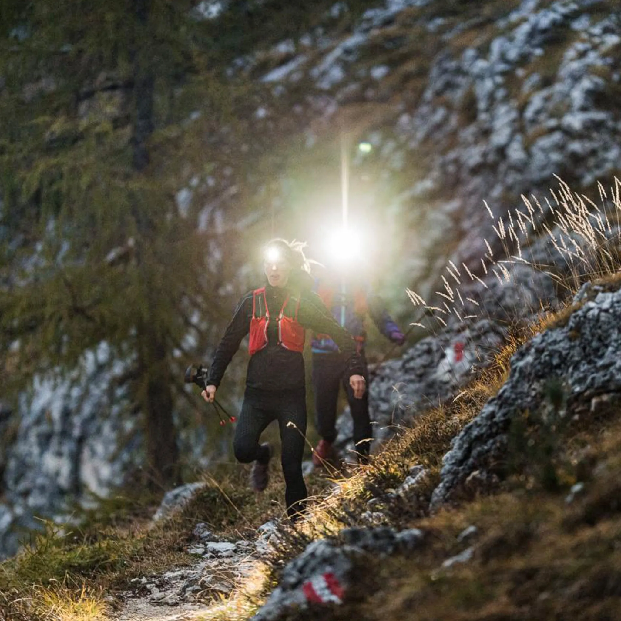 NEO9R Rechargeable Running Head Torch with Chest Strap