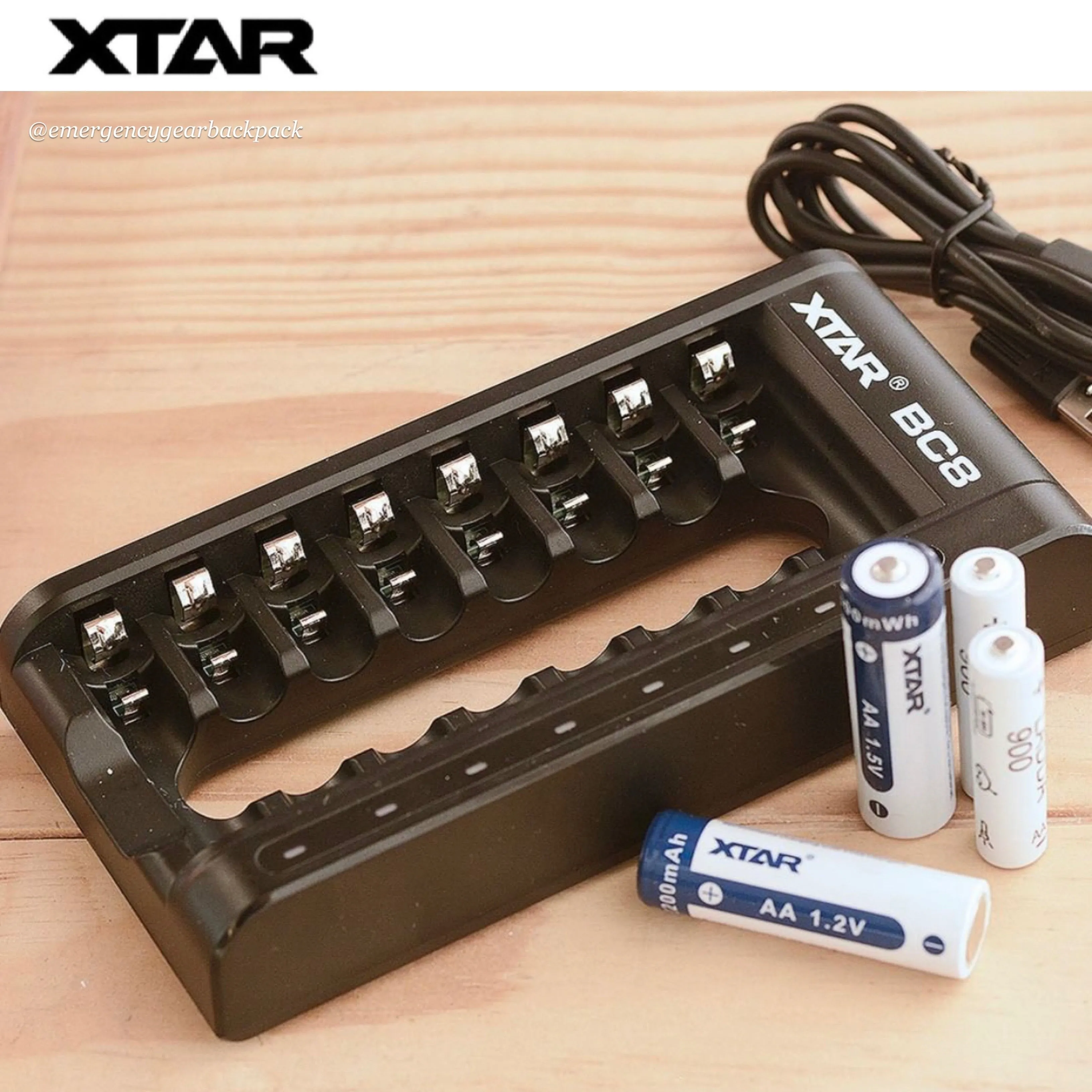 XTAR BC8/L8 1.5V&1.2V Battery Charger
